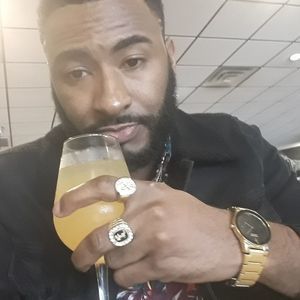 Meet your Posher, Gregory